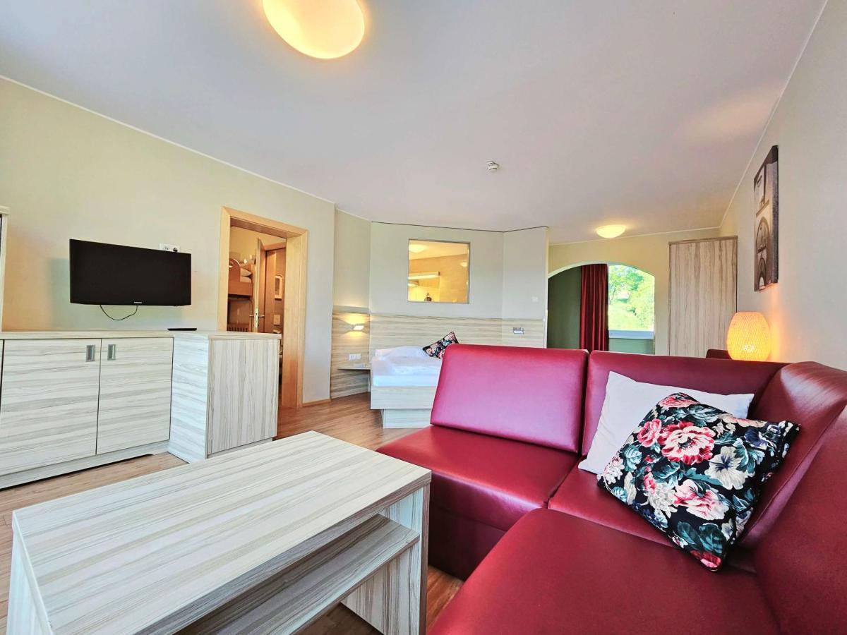Trebesingerhof Hotel ภายนอก รูปภาพ
