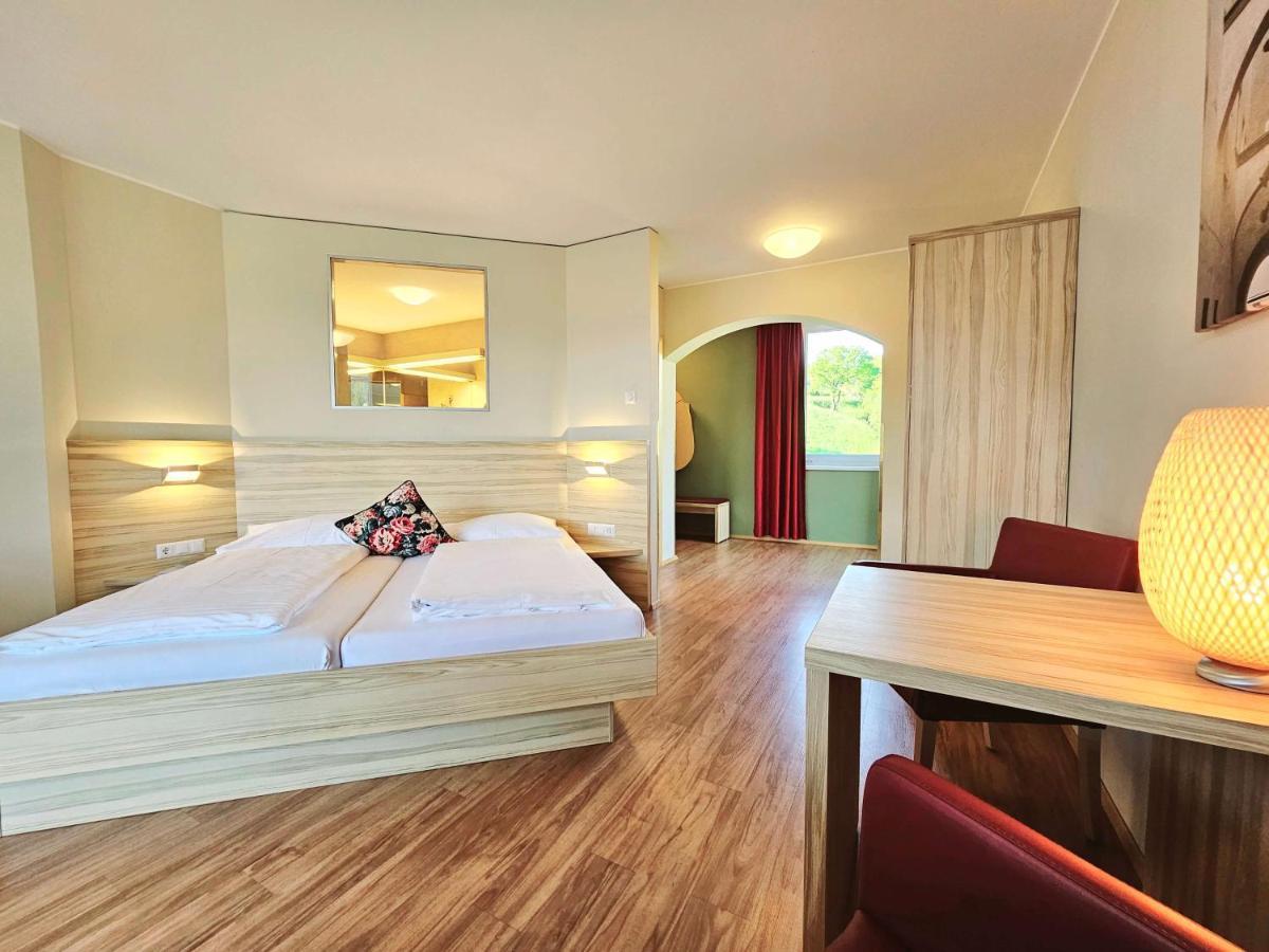 Trebesingerhof Hotel ภายนอก รูปภาพ