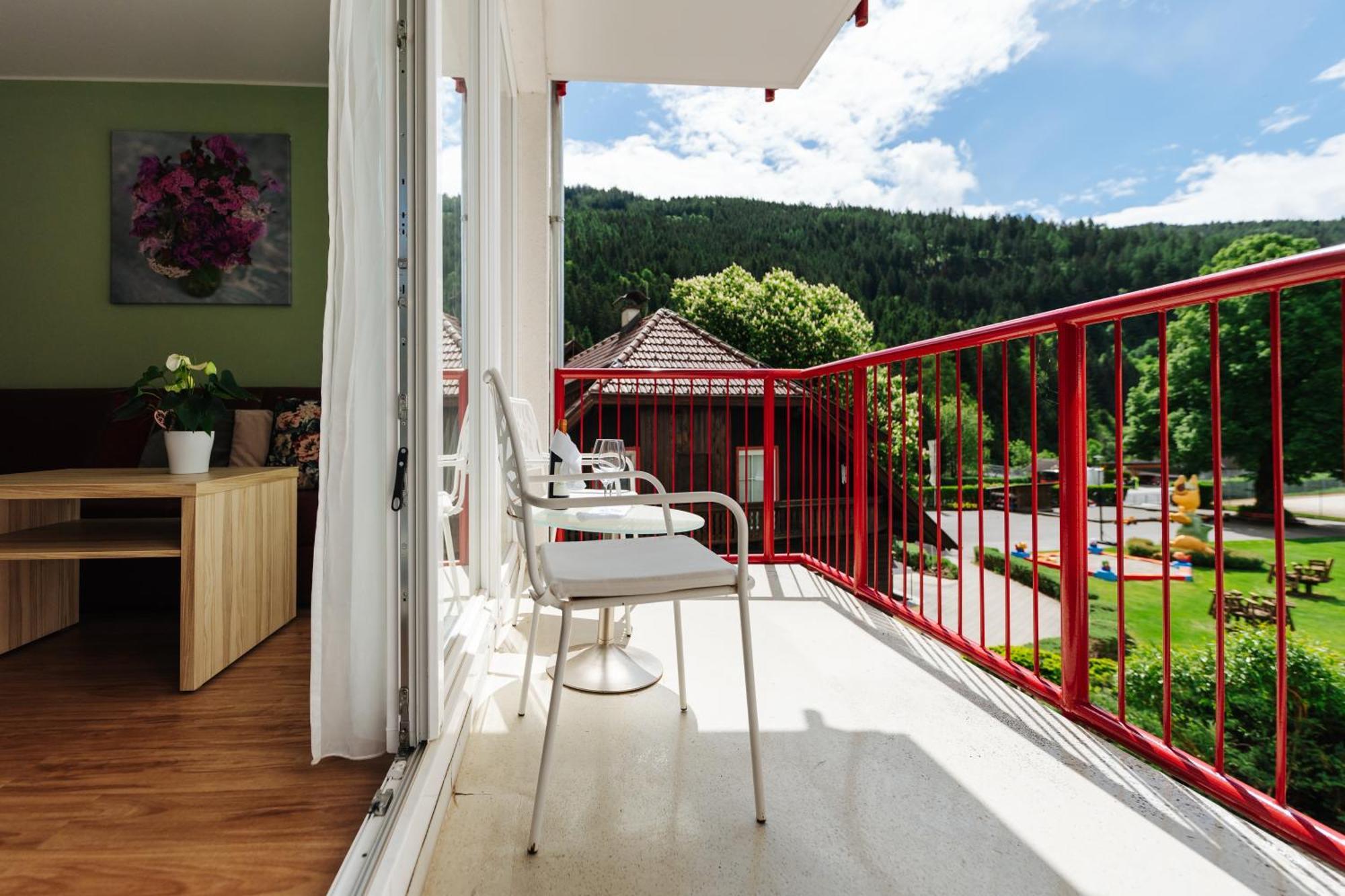 Trebesingerhof Hotel ภายนอก รูปภาพ