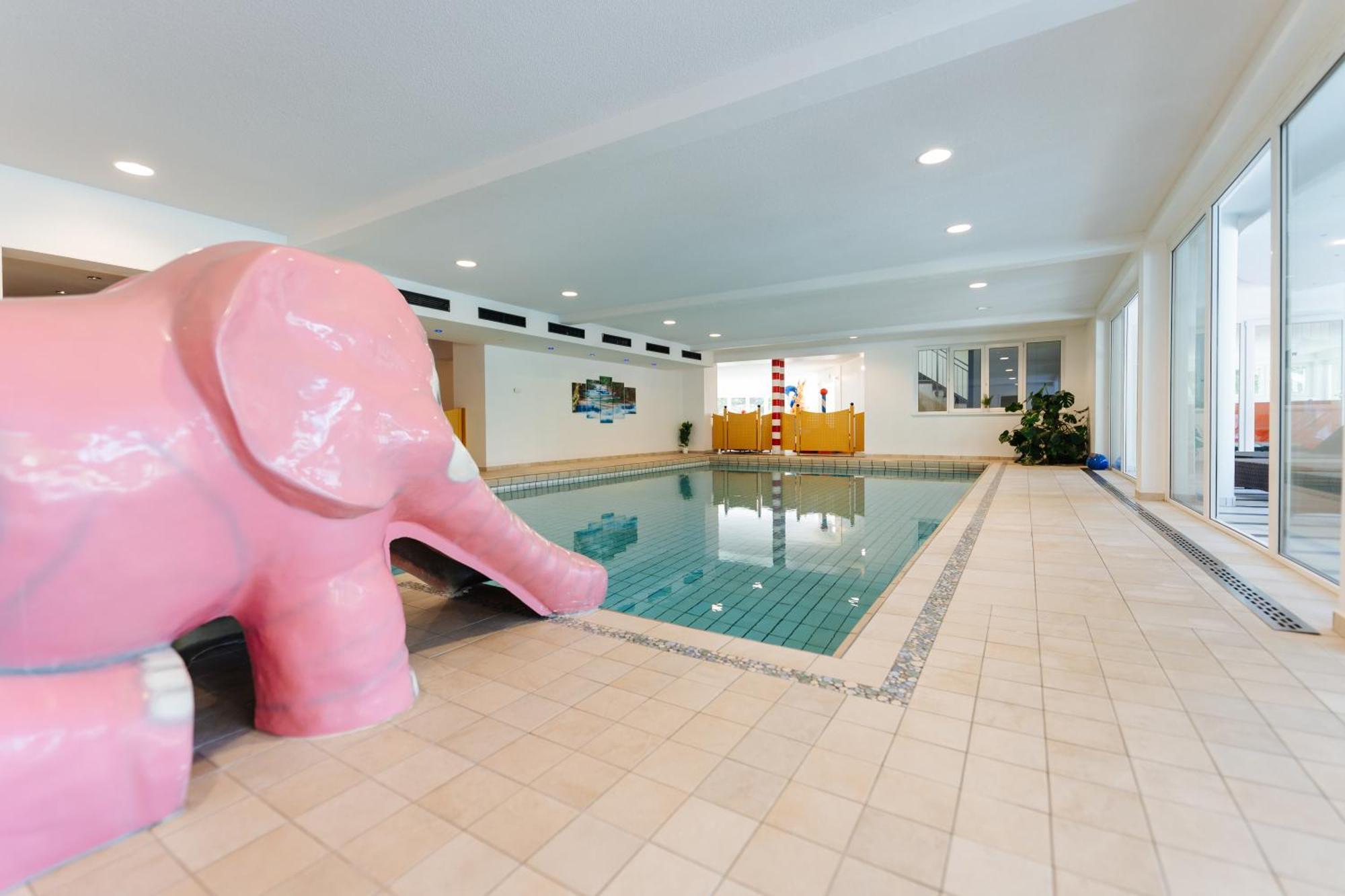 Trebesingerhof Hotel ภายนอก รูปภาพ